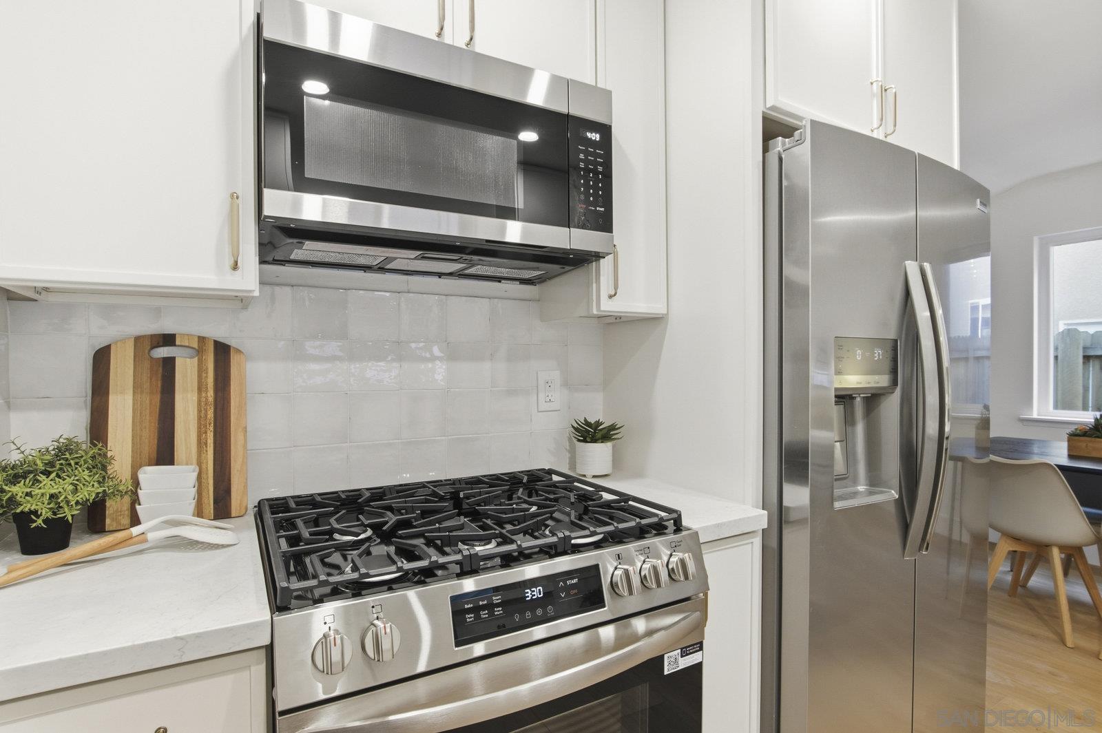 Detail Gallery Image 19 of 32 For 6272  S Lake Ct, San Diego,  CA 92119 - 3 Beds | 2 Baths