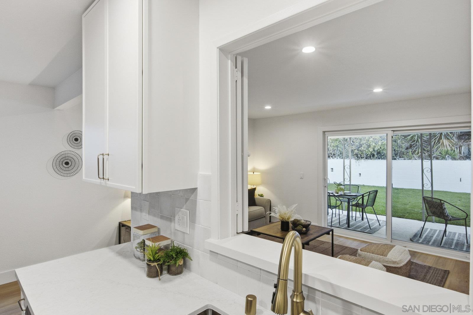 Detail Gallery Image 21 of 32 For 6272  S Lake Ct, San Diego,  CA 92119 - 3 Beds | 2 Baths