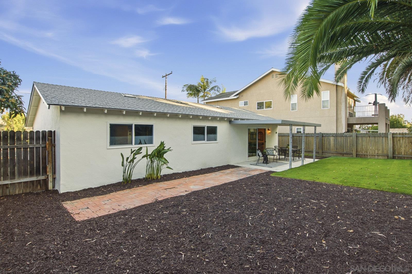 Detail Gallery Image 29 of 32 For 6272  S Lake Ct, San Diego,  CA 92119 - 3 Beds | 2 Baths