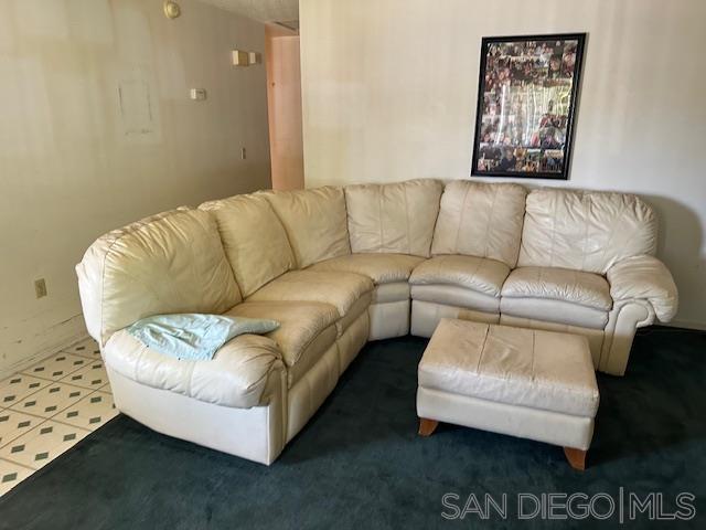 Detail Gallery Image 9 of 23 For 904  Salvador Guilin St W, Calexico,  CA 92231 - 3 Beds | 3/2 Baths