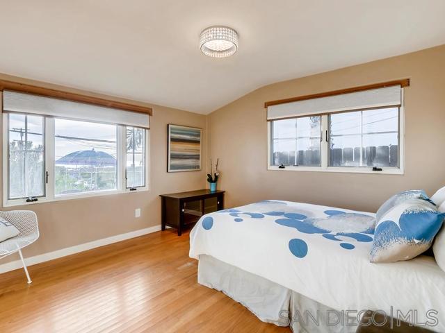 Detail Gallery Image 12 of 15 For 1114  Skylark, La Jolla,  CA 92037 - 4 Beds | 2 Baths