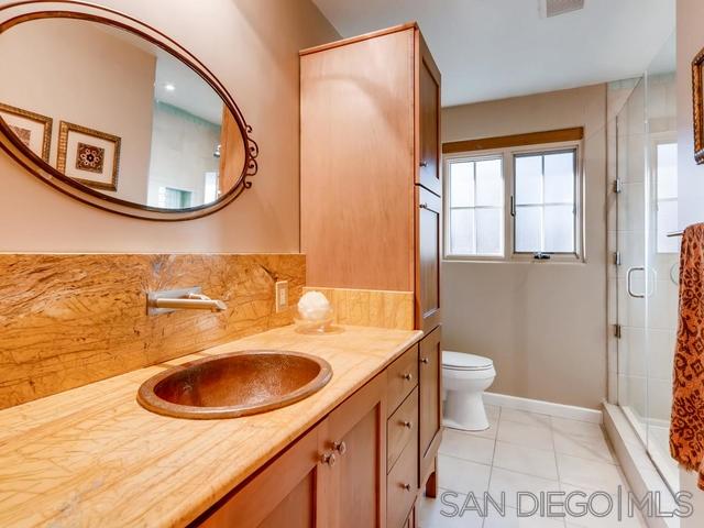 Detail Gallery Image 7 of 15 For 1114  Skylark, La Jolla,  CA 92037 - 4 Beds | 2 Baths
