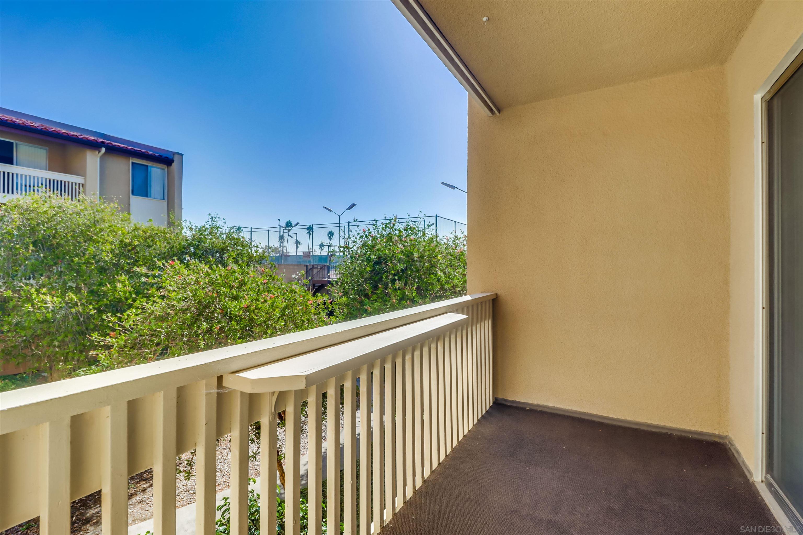 Detail Gallery Image 10 of 22 For 1855  Diamond St  #201,  San Diego,  CA 92109 - 1 Beds | 1 Baths
