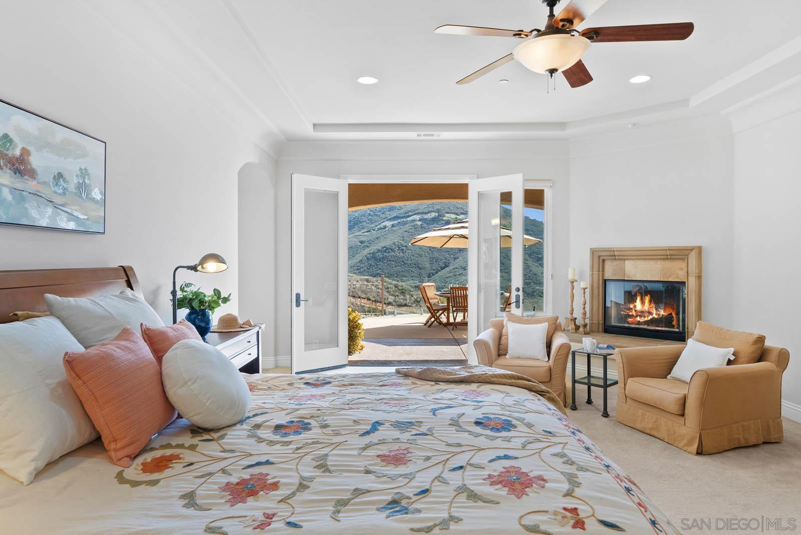 Detail Gallery Image 5 of 40 For 2247  Margarita Glen, Fallbrook,  CA 92028 - 3 Beds | 3/1 Baths