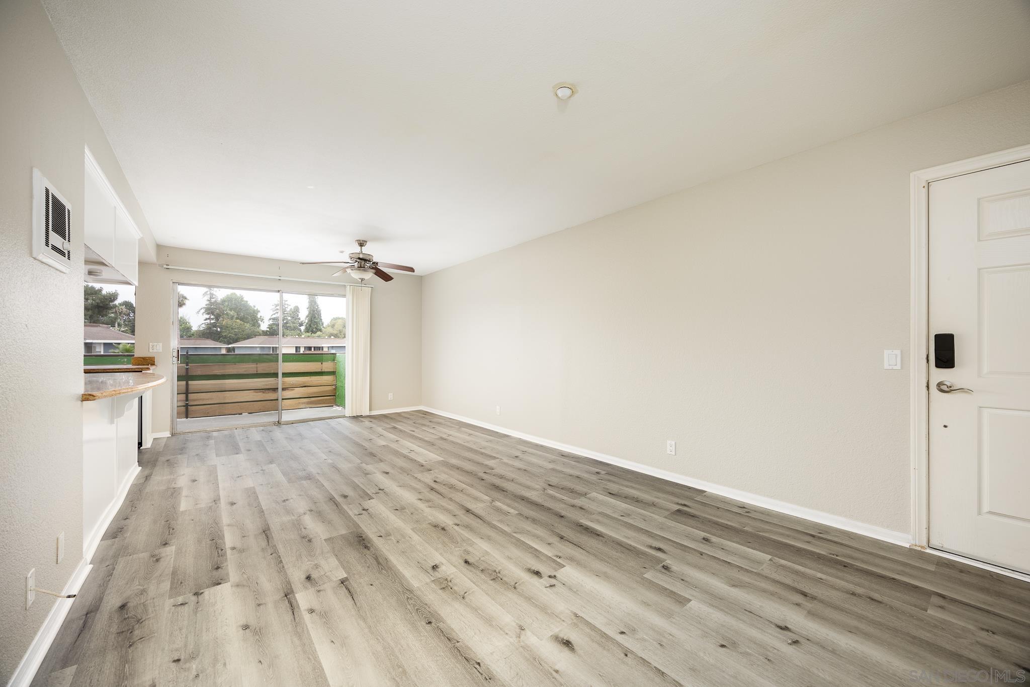 Detail Gallery Image 11 of 40 For 615  Fredricks Ave  #134,  Oceanside,  CA 92058 - 2 Beds | 2 Baths
