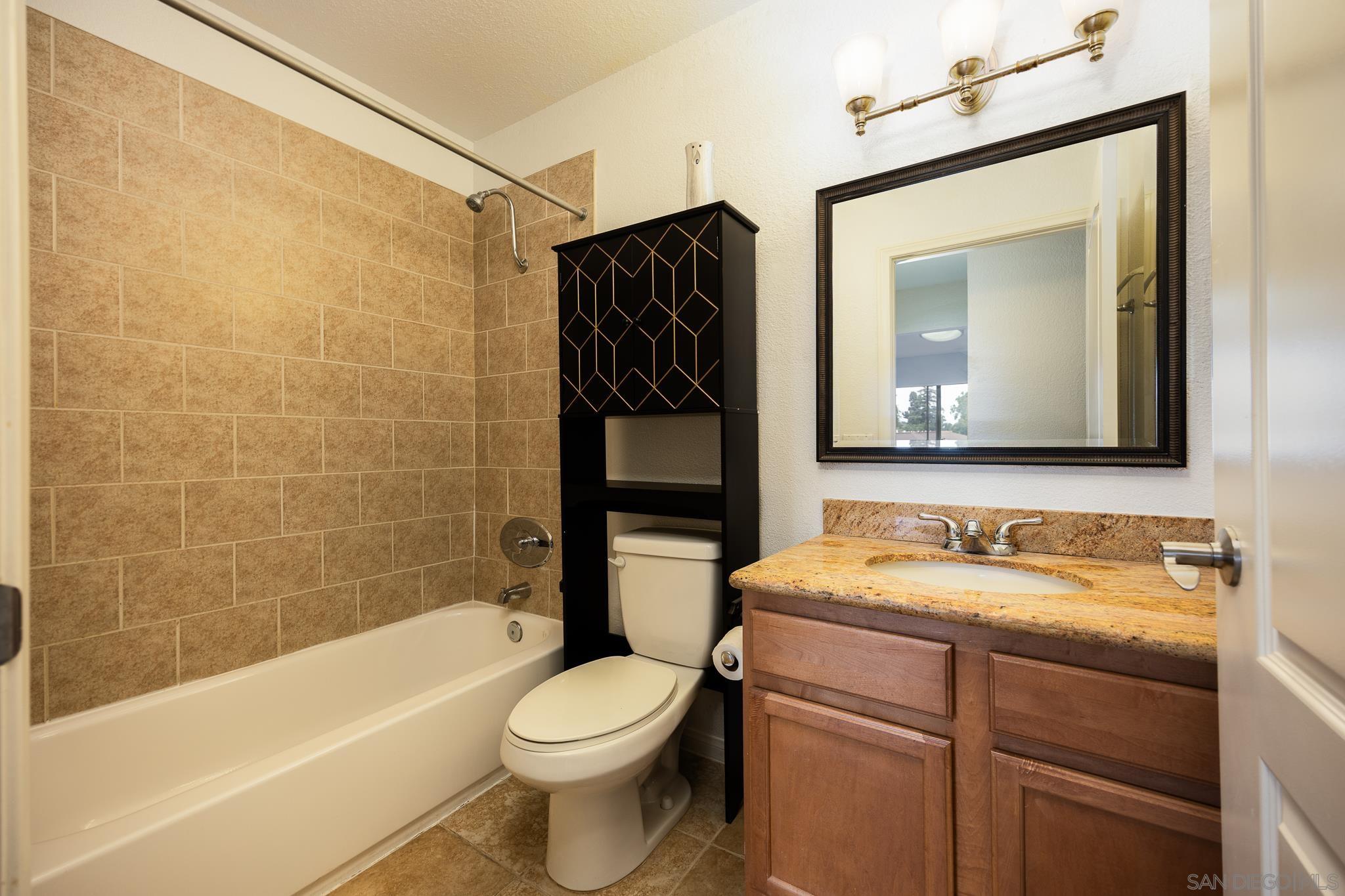 Detail Gallery Image 21 of 40 For 615  Fredricks Ave  #134,  Oceanside,  CA 92058 - 2 Beds | 2 Baths
