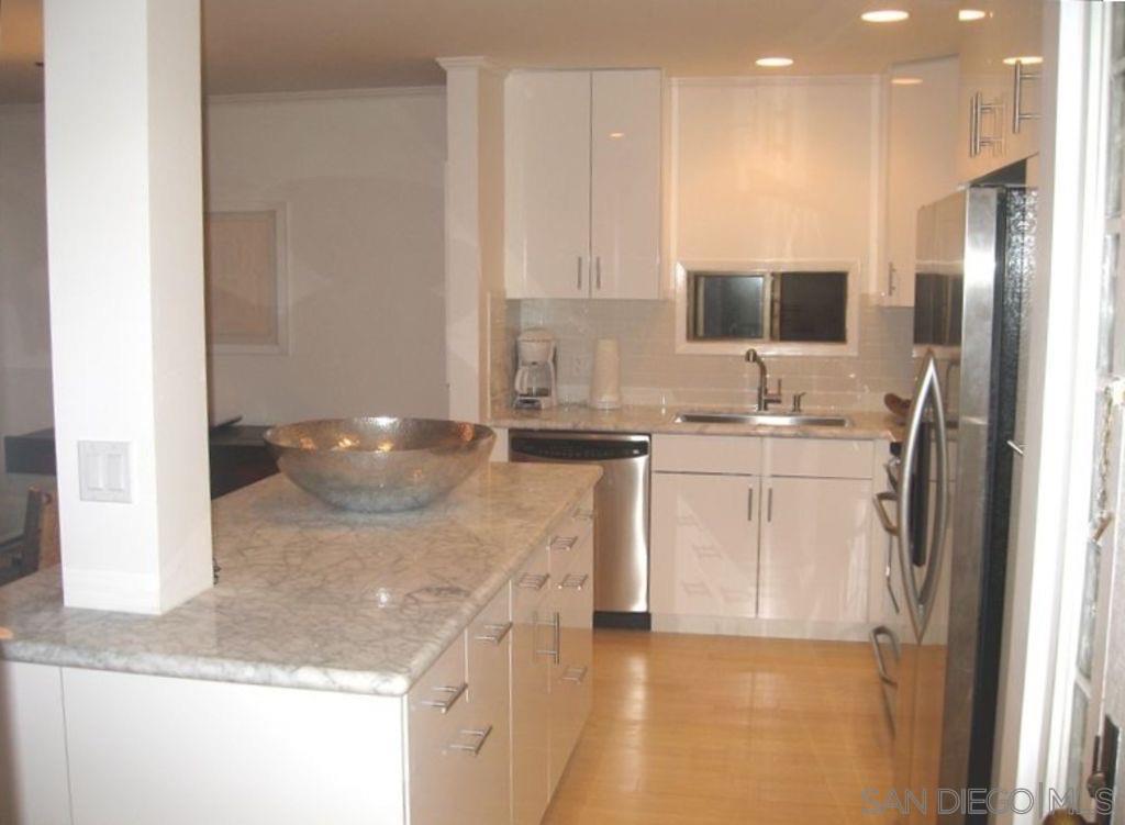 Detail Gallery Image 16 of 27 For 8263  Camino Del Oro  279, La Jolla,  CA 92037 - 3 Beds | 2 Baths