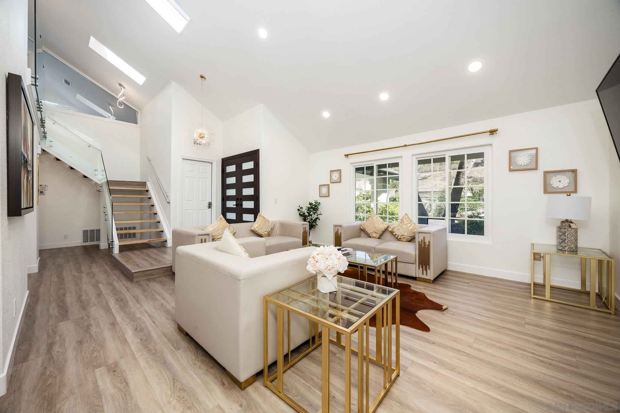 Detail Gallery Image 7 of 56 For 7232  Margerum Ave, San Diego,  CA 92120 - 4 Beds | 3/1 Baths