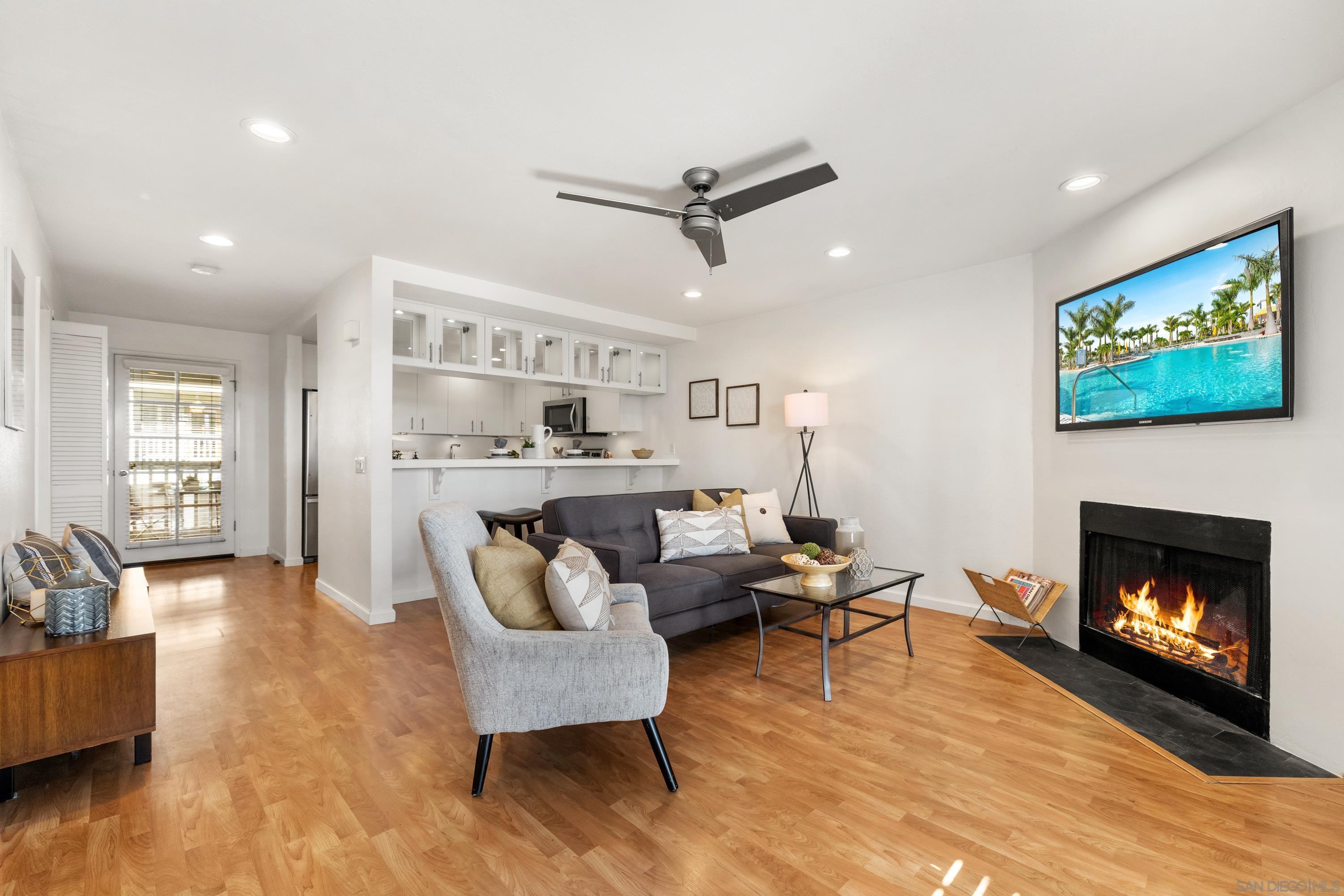 Front Image Thumbnail for SD250042830