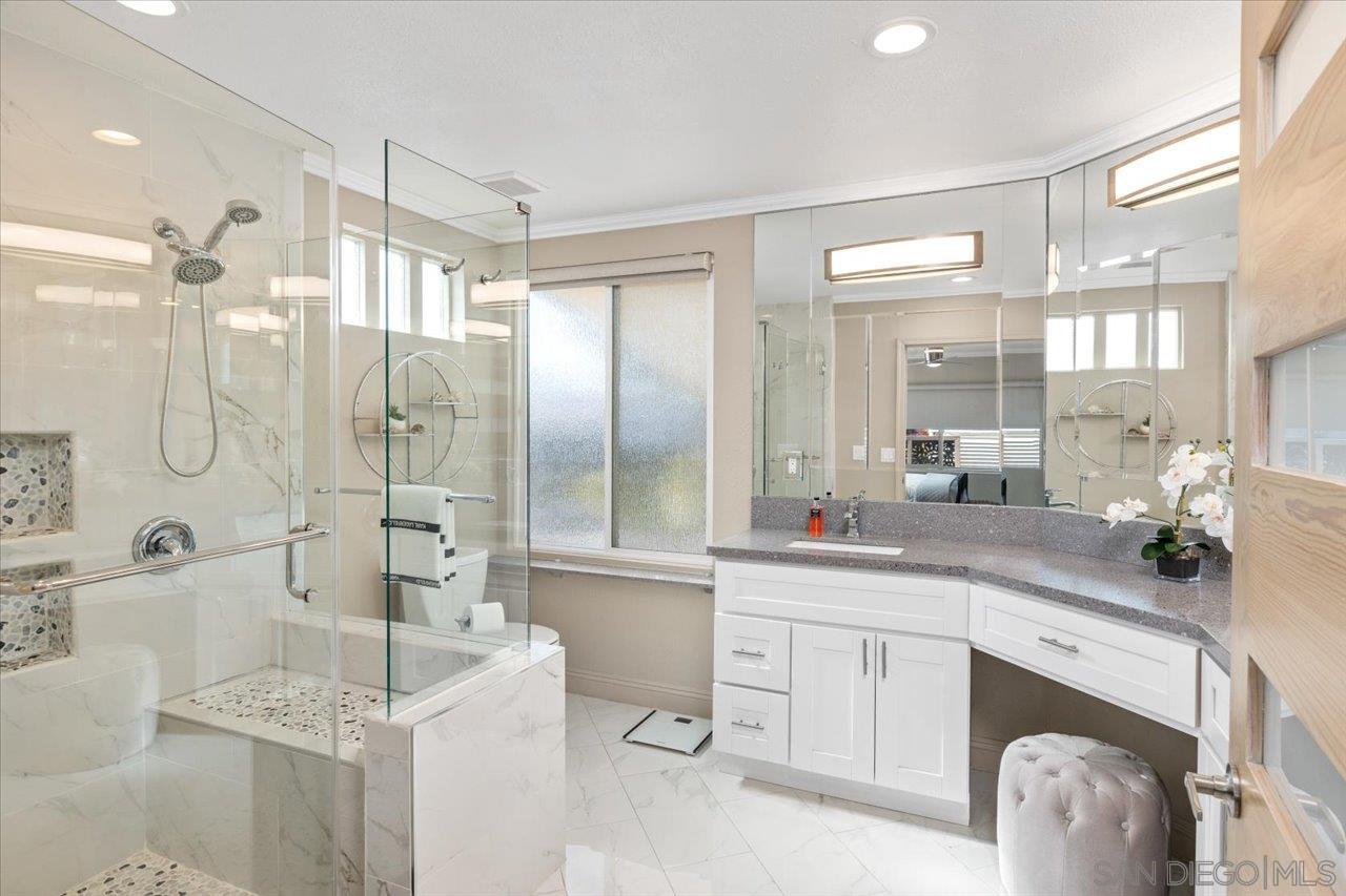 Detail Gallery Image 17 of 44 For 7232  Santa Barbara Street  #318,  Carlsbad,  CA 92011 - 2 Beds | 2 Baths