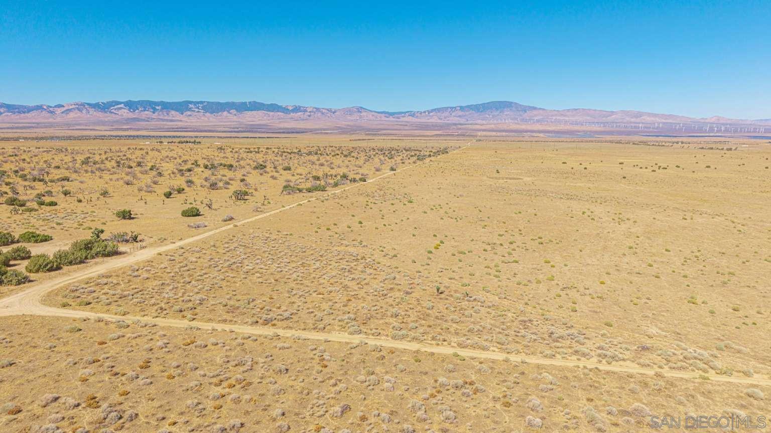 Detail Gallery Image 7 of 36 For , Lancaster,  CA 93536 - – Beds | – Baths