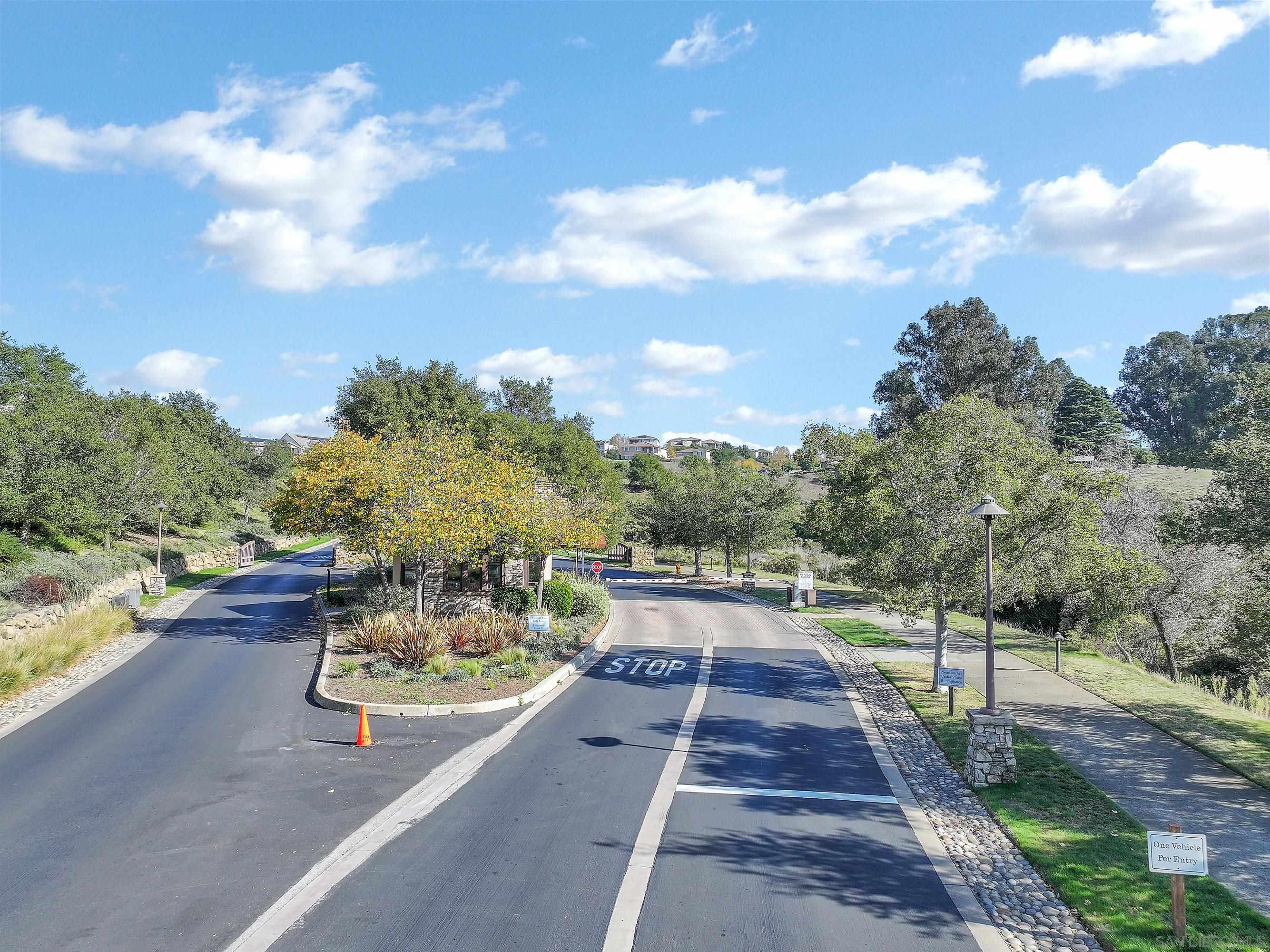 Detail Gallery Image 60 of 68 For 297  Drummond Drive, Hayward,  CA 94542 - 4 Beds | 4/1 Baths
