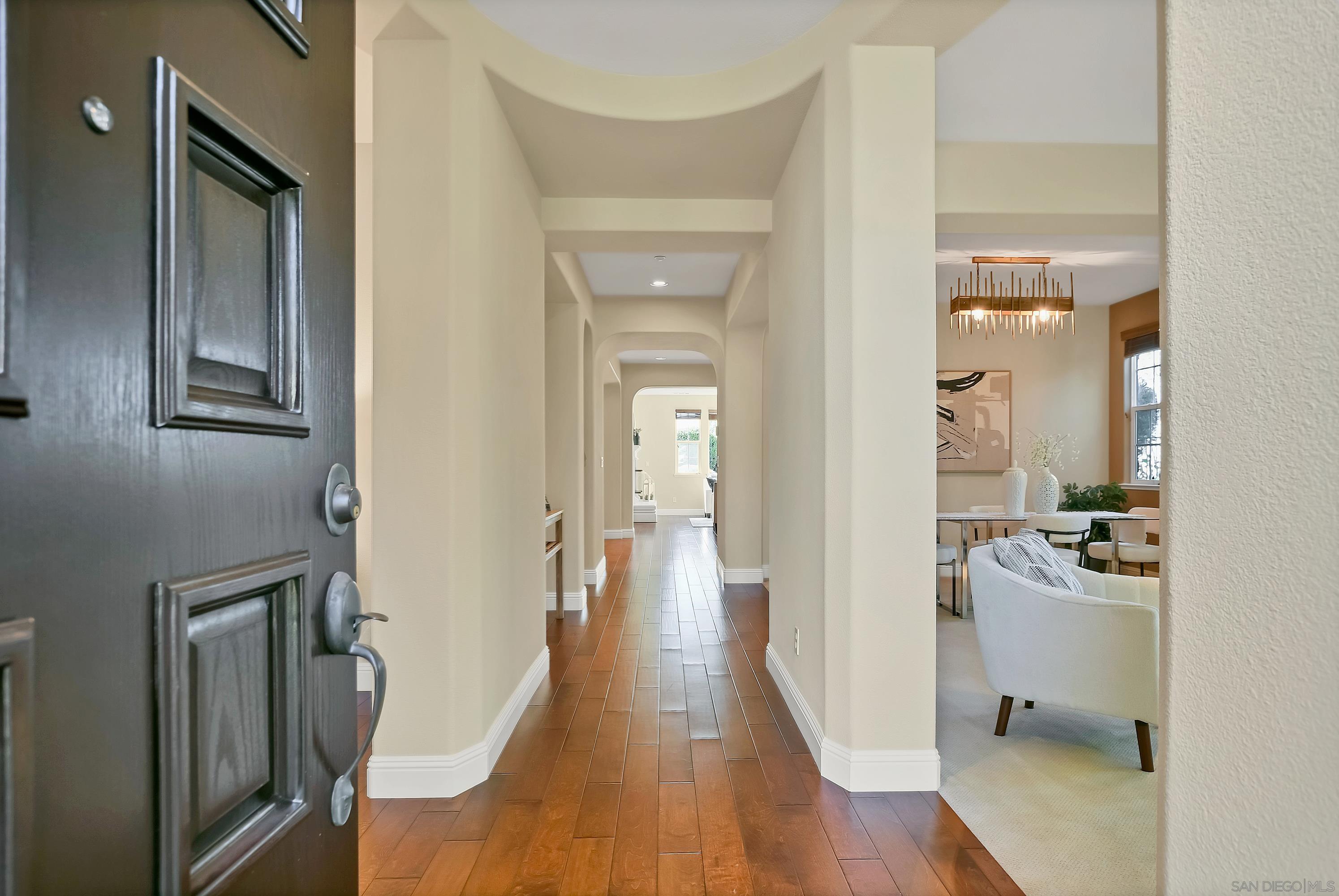 Detail Gallery Image 9 of 68 For 297  Drummond Drive, Hayward,  CA 94542 - 4 Beds | 4/1 Baths