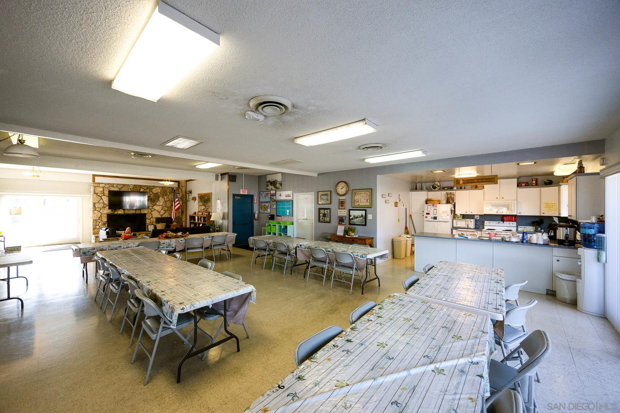 Detail Gallery Image 29 of 32 For 410 S 1st St  #SPC 145,  El Cajon,  CA 92019 - 2 Beds | 1/1 Baths