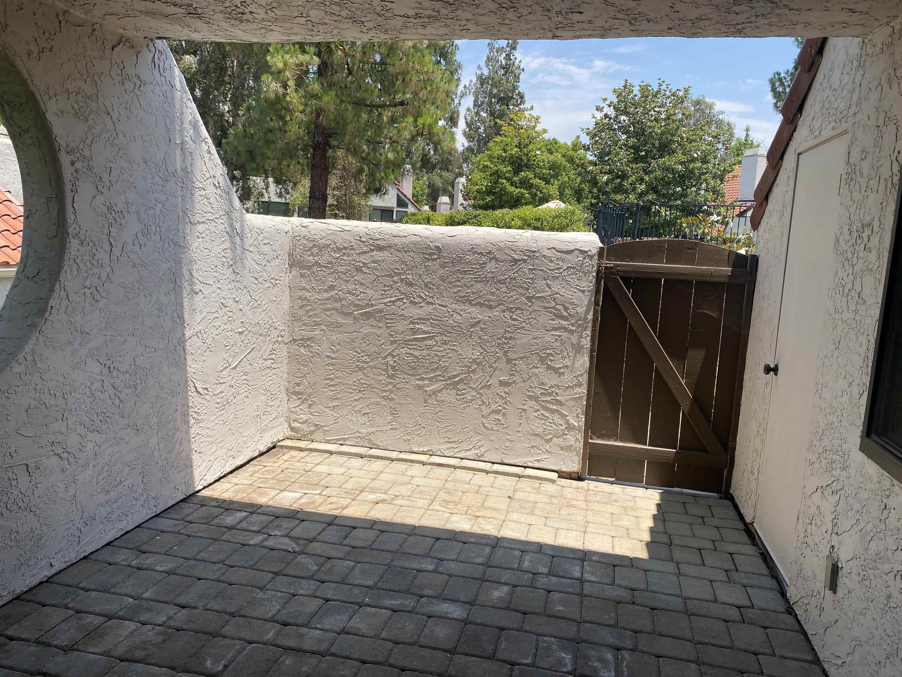 Detail Gallery Image 5 of 26 For 11820  11820 Caminito Ronaldo  121, San Diego,  CA 92128 - 3 Beds | 2 Baths