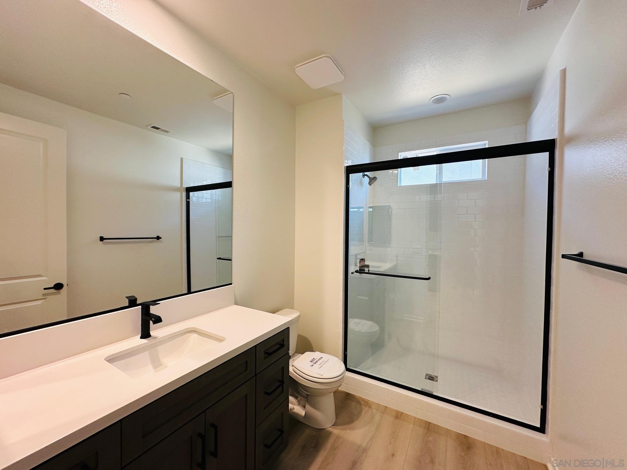 Detail Gallery Image 11 of 26 For 7830  La Mesa Summit Dr, La Mesa,  CA 91941 - 5 Beds | 4/1 Baths