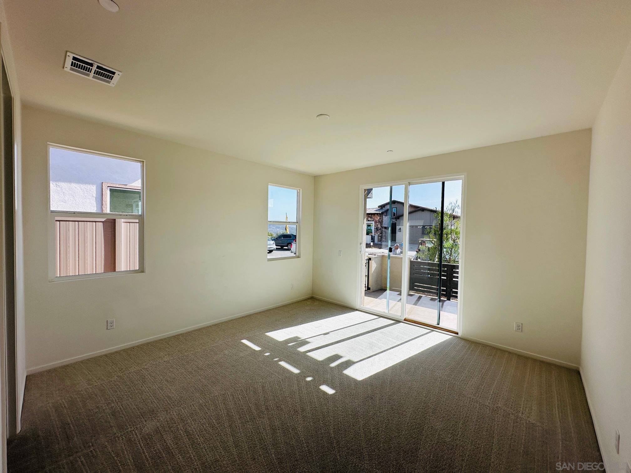 Detail Gallery Image 23 of 26 For 7830  La Mesa Summit Dr, La Mesa,  CA 91941 - 5 Beds | 4/1 Baths