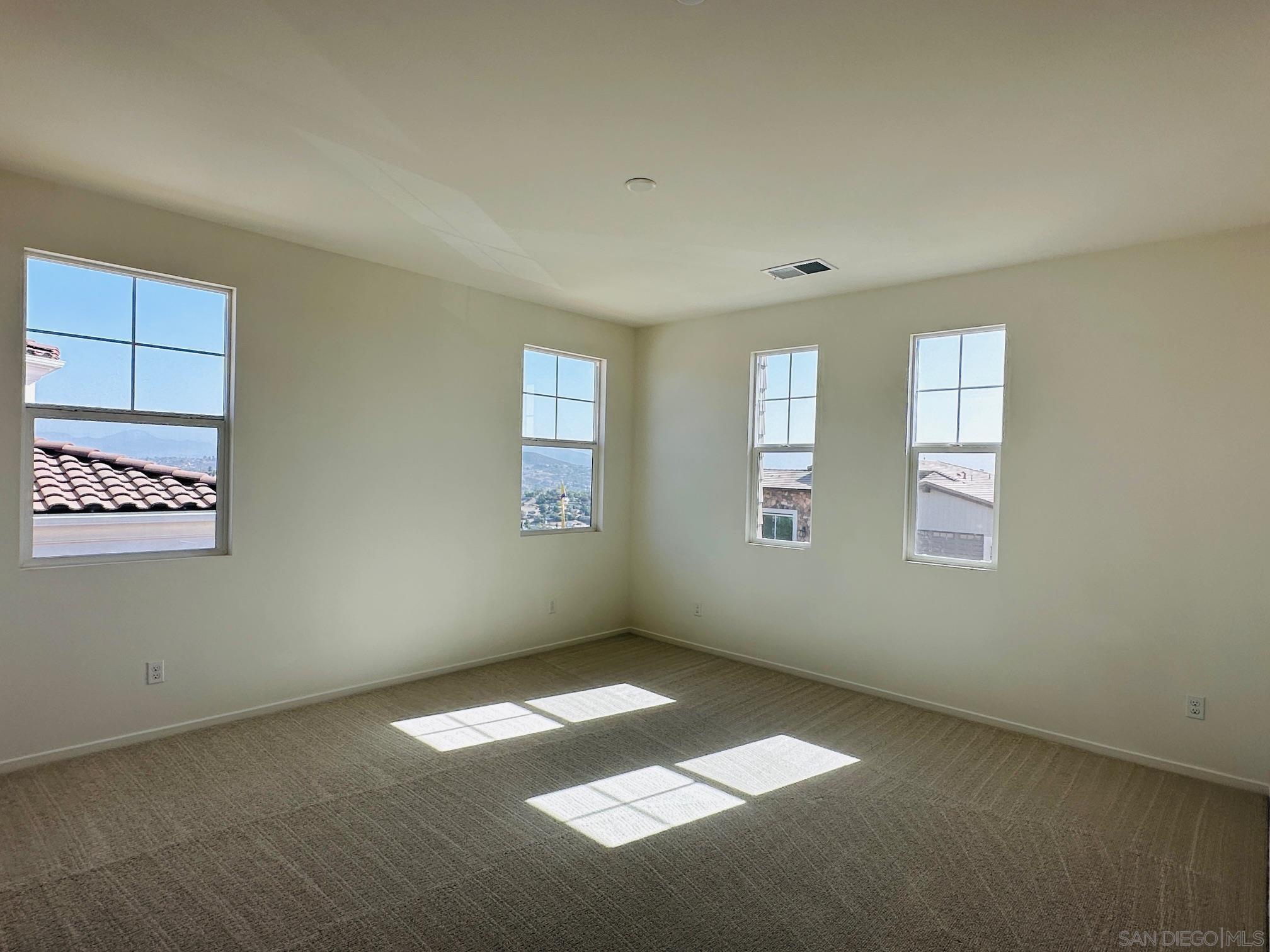 Detail Gallery Image 25 of 26 For 7830  La Mesa Summit Dr, La Mesa,  CA 91941 - 5 Beds | 4/1 Baths