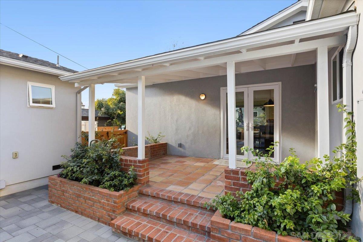 Detail Gallery Image 20 of 50 For 2303  Poinsettia Dr, San Diego,  CA 92106 - 2 Beds | 1 Baths