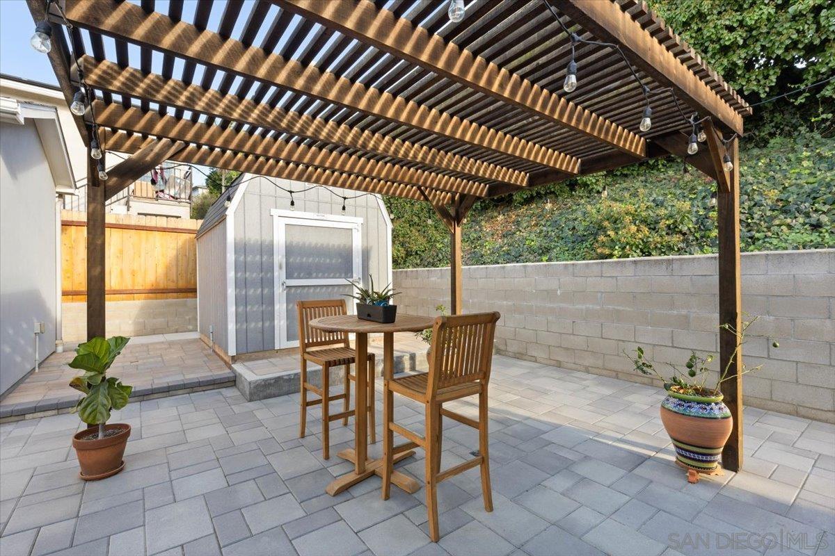 Detail Gallery Image 23 of 50 For 2303  Poinsettia Dr, San Diego,  CA 92106 - 2 Beds | 1 Baths