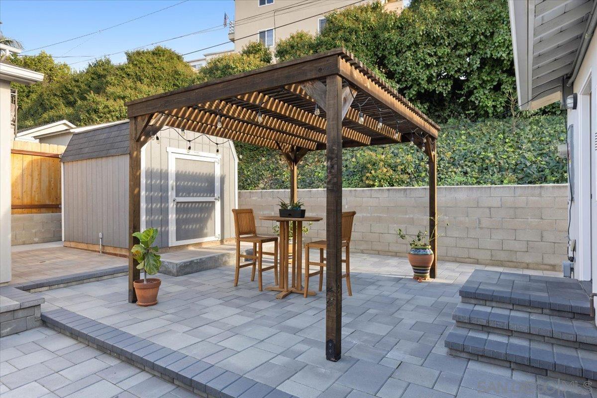 Detail Gallery Image 25 of 50 For 2303  Poinsettia Dr, San Diego,  CA 92106 - 2 Beds | 1 Baths