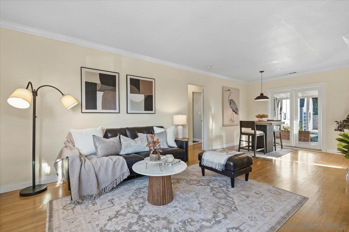 Detail Gallery Image 4 of 50 For 2303  Poinsettia Dr, San Diego,  CA 92106 - 2 Beds | 1 Baths