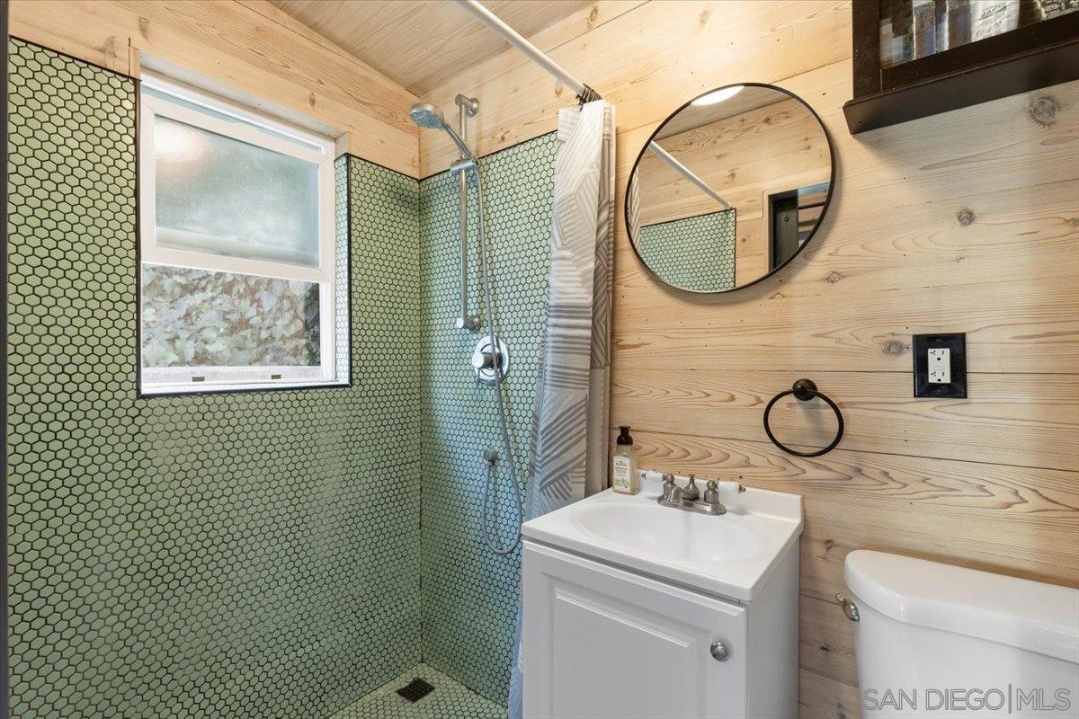 Detail Gallery Image 45 of 50 For 2303  Poinsettia Dr, San Diego,  CA 92106 - 2 Beds | 1 Baths