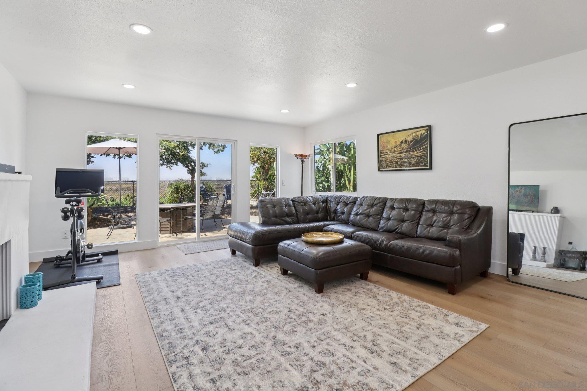 Detail Gallery Image 23 of 53 For 1360  5th St, Imperial Beach,  CA 91932 - 3 Beds | 2 Baths