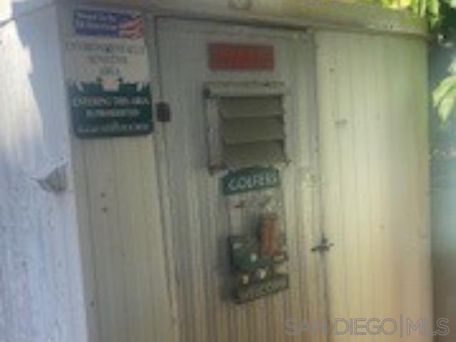 Detail Gallery Image 6 of 8 For 1380  Oak Hill Dr  #21,  Escondido,  CA 92027 - 2 Beds | 2 Baths