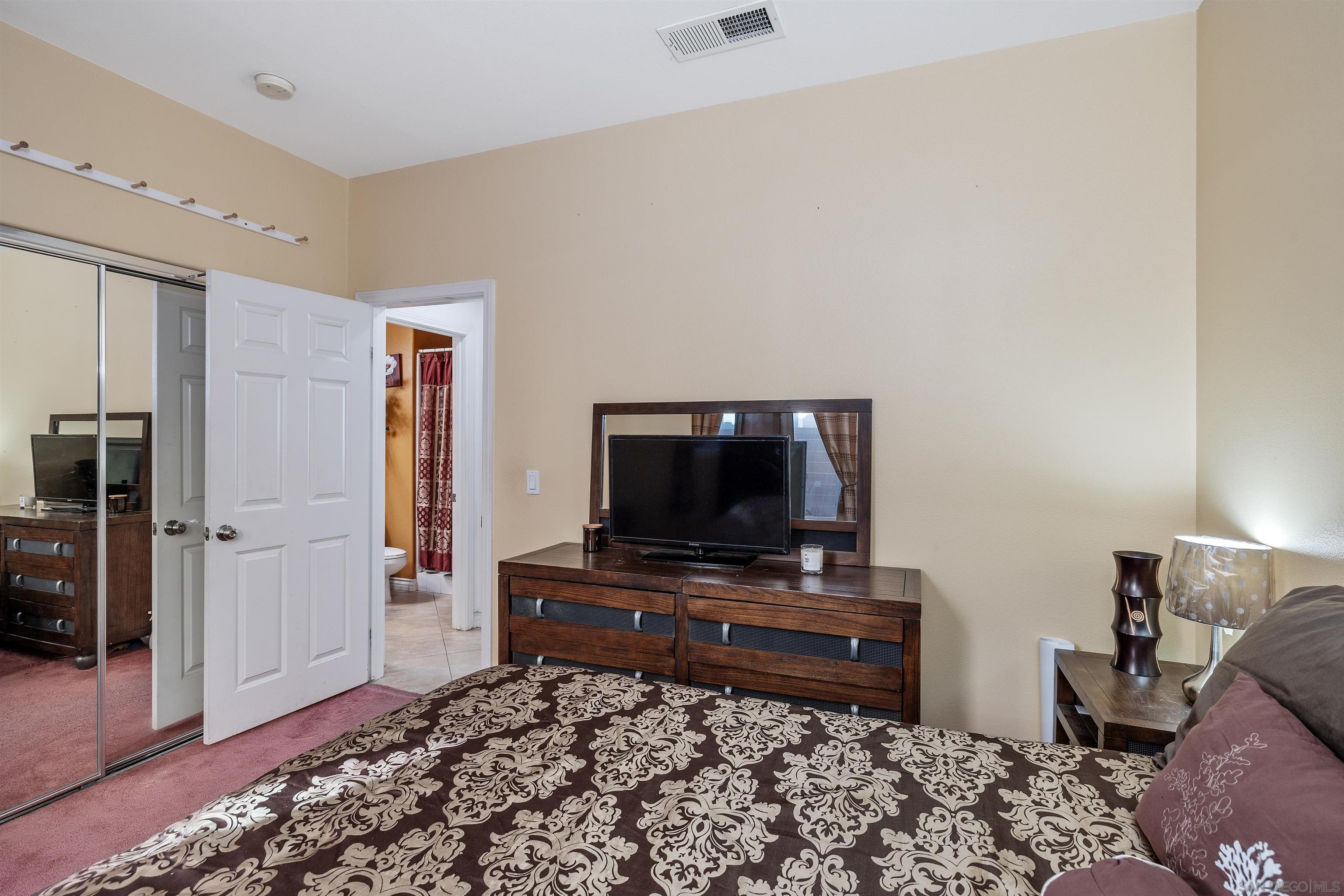 Detail Gallery Image 14 of 40 For 1871  Crystal Bluff Ct., San Diego,  CA 92154 - 4 Beds | 3 Baths