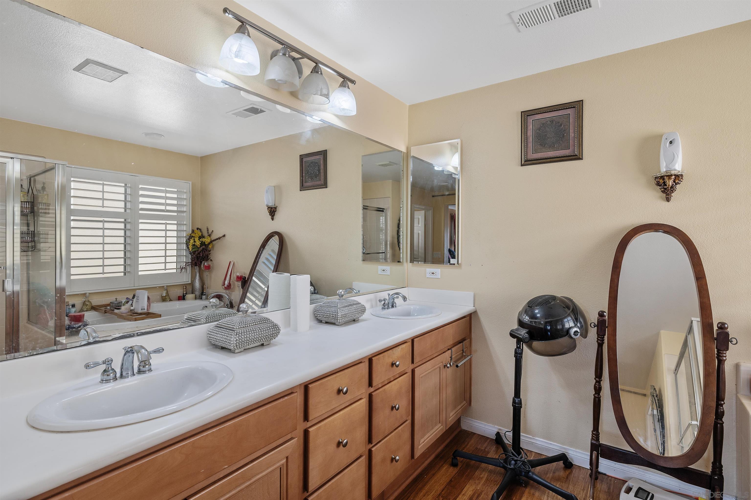 Detail Gallery Image 31 of 40 For 1871  Crystal Bluff Ct., San Diego,  CA 92154 - 4 Beds | 3 Baths