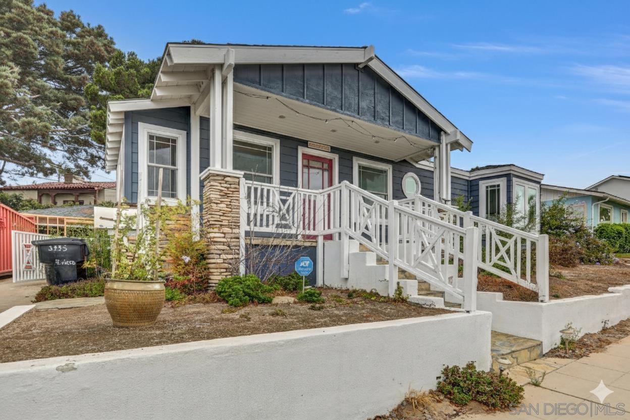 Detail Gallery Image 4 of 22 For 3335  Riviera Dr, San Diego,  CA 92109 - 3 Beds | 3 Baths