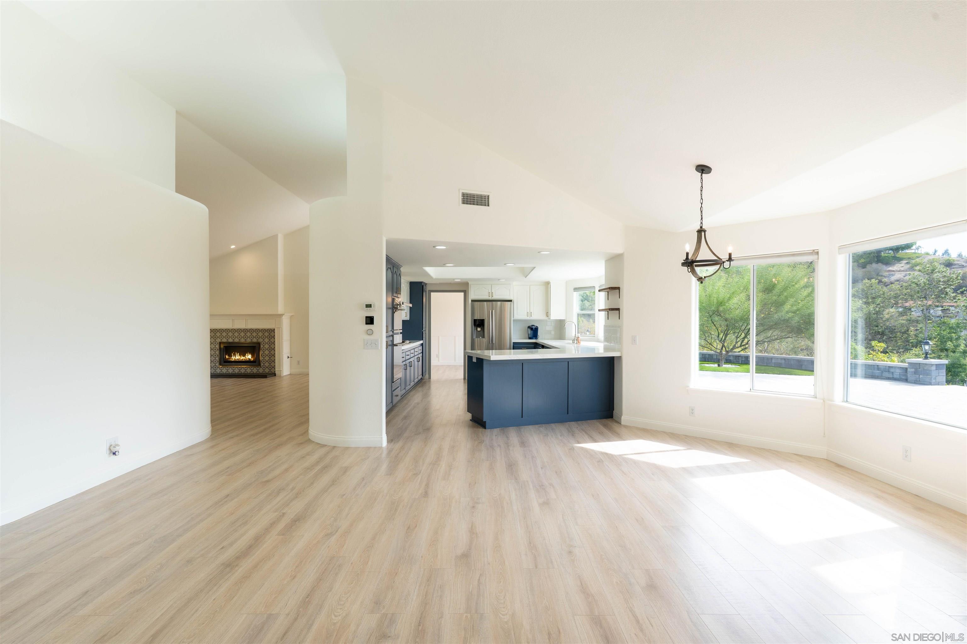 Detail Gallery Image 19 of 42 For 3649  Laketree, Fallbrook,  CA 92028 - 3 Beds | 3 Baths