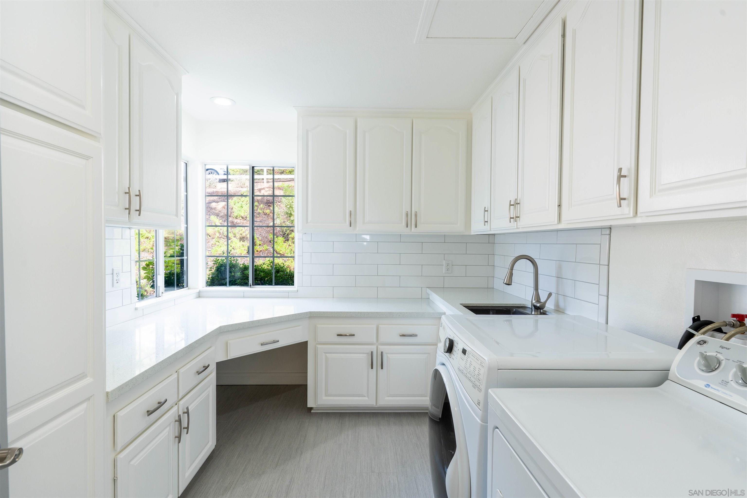 Detail Gallery Image 33 of 42 For 3649  Laketree, Fallbrook,  CA 92028 - 3 Beds | 3 Baths