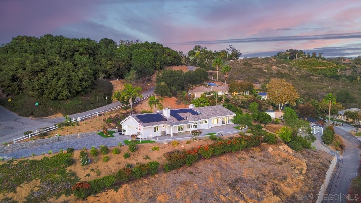 Detail Gallery Image 40 of 42 For 3649  Laketree, Fallbrook,  CA 92028 - 3 Beds | 3 Baths