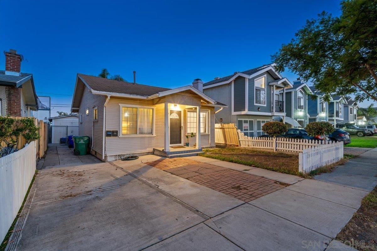 Detail Gallery Image 3 of 40 For 4367  Mcclintock St, San Diego,  CA 92105 - – Beds | – Baths