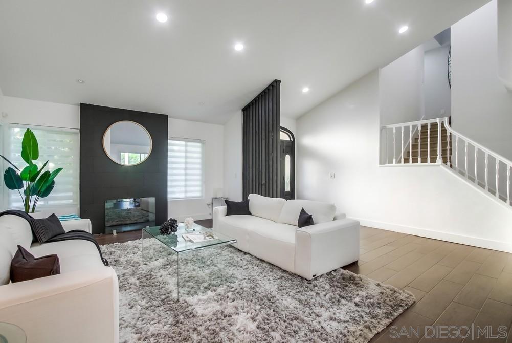 Detail Gallery Image 7 of 74 For 13297  Portofino Drive, Del Mar,  CA 92014 - 5 Beds | 3/1 Baths