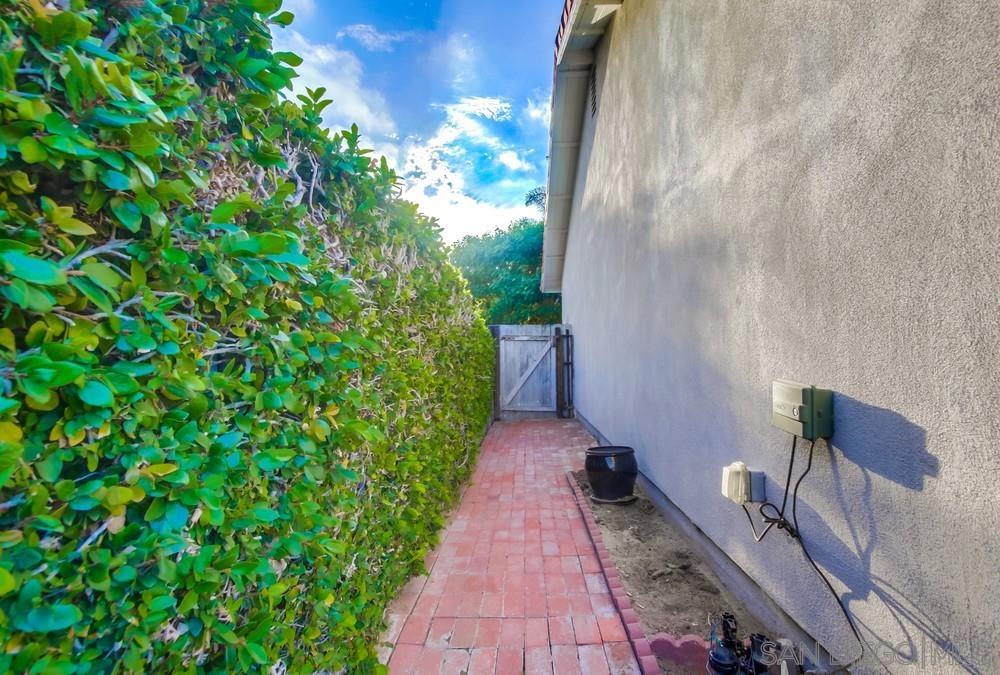 Detail Gallery Image 66 of 74 For 13297  Portofino Drive, Del Mar,  CA 92014 - 5 Beds | 3/1 Baths