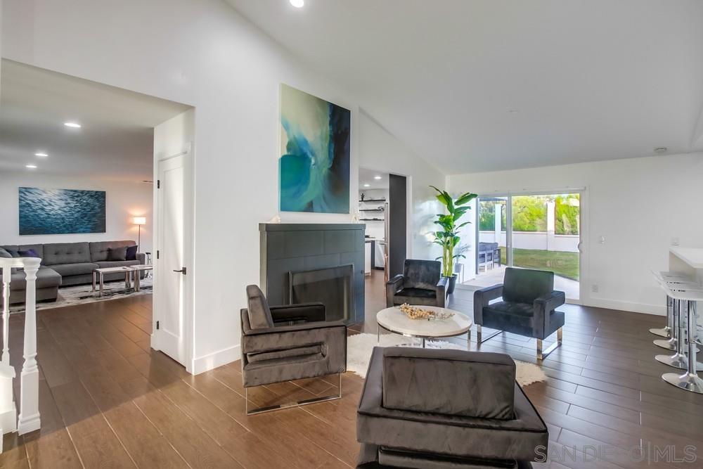 Detail Gallery Image 9 of 74 For 13297  Portofino Drive, Del Mar,  CA 92014 - 5 Beds | 3/1 Baths