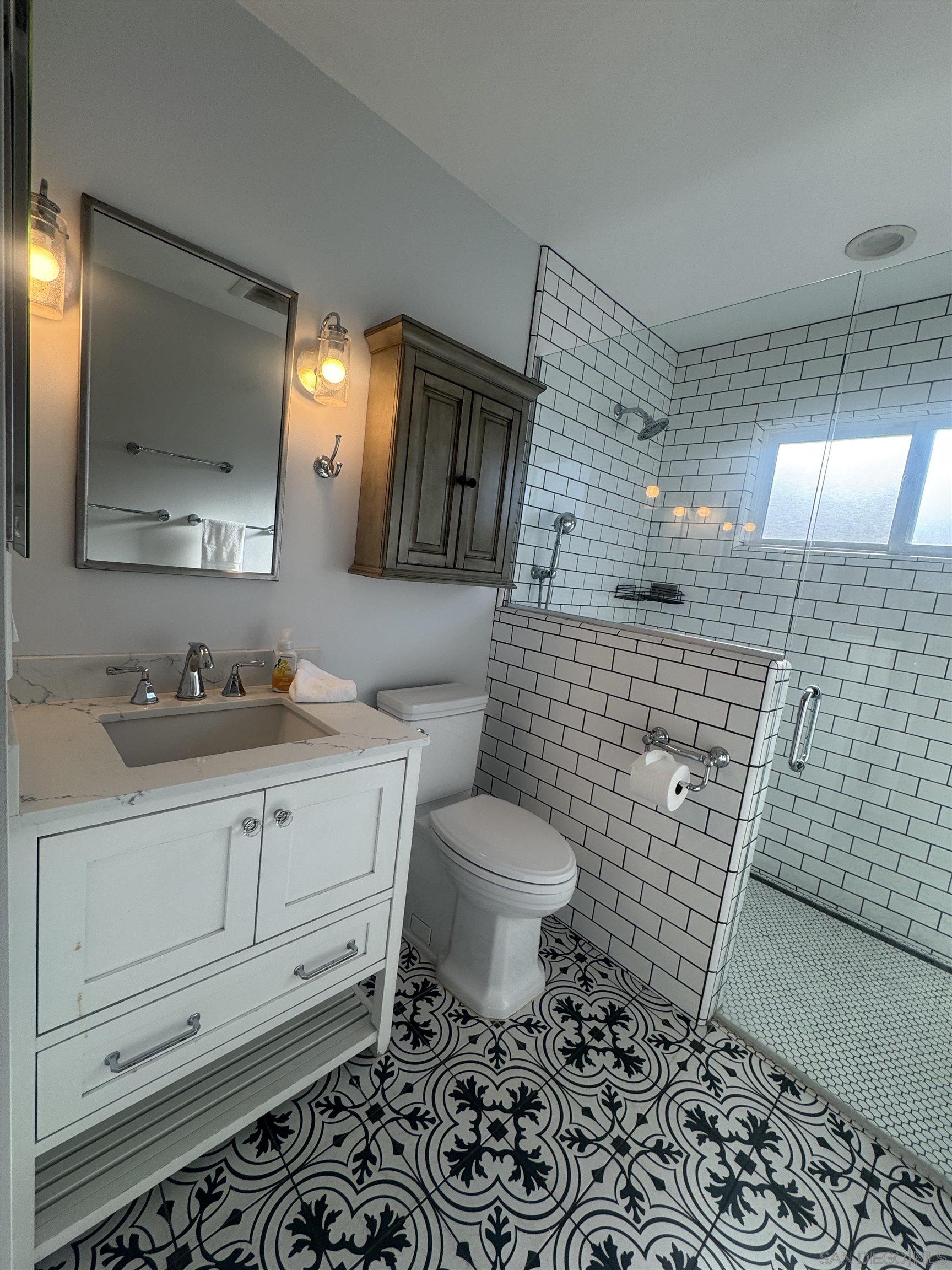 Detail Gallery Image 10 of 19 For 107  Halsey, Chula Vista,  CA 91910 - 2 Beds | 1 Baths