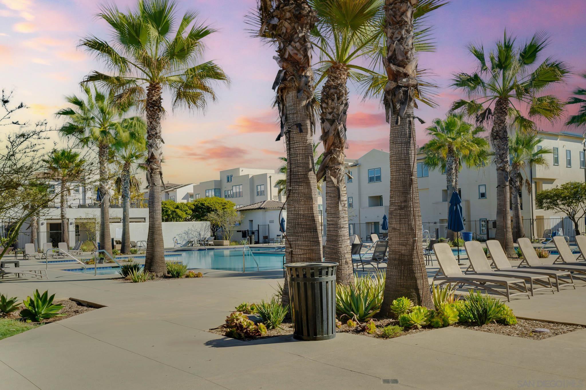 Detail Gallery Image 5 of 65 For 1251  Paseo Sea Breeze  #17,  San Diego,  CA 92154 - 4 Beds | 3/1 Baths