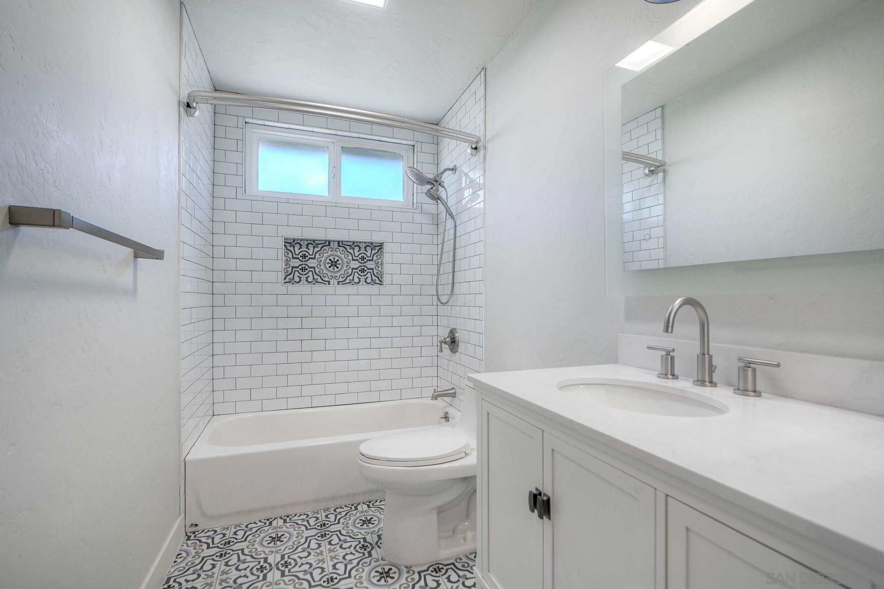 Detail Gallery Image 24 of 51 For 11423  Turtleback Ln, San Diego,  CA 92127 - 4 Beds | 3 Baths