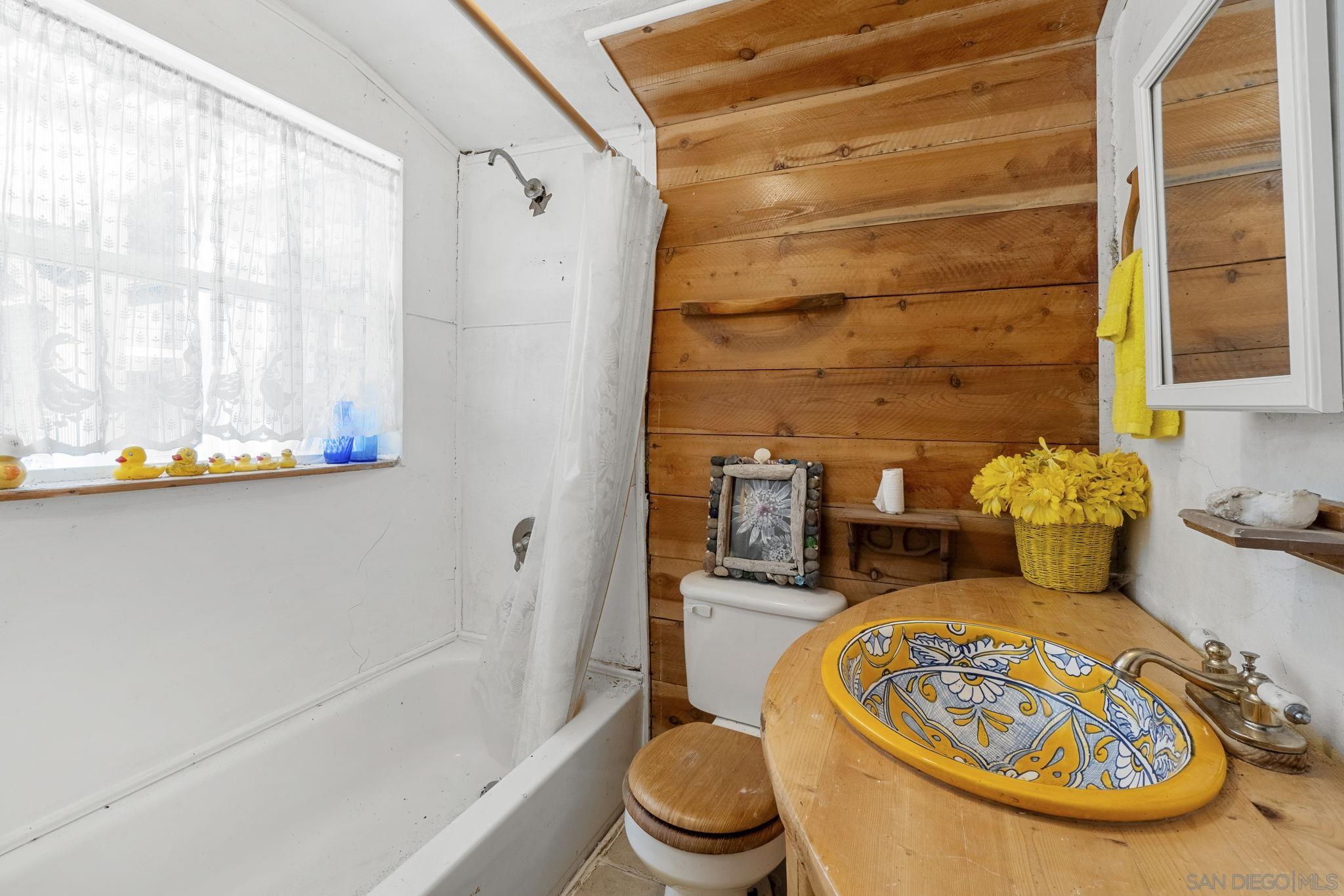 Detail Gallery Image 21 of 42 For 101  Salmon Harbor Rd, Smith River,  CA 95567 - 3 Beds | 3 Baths