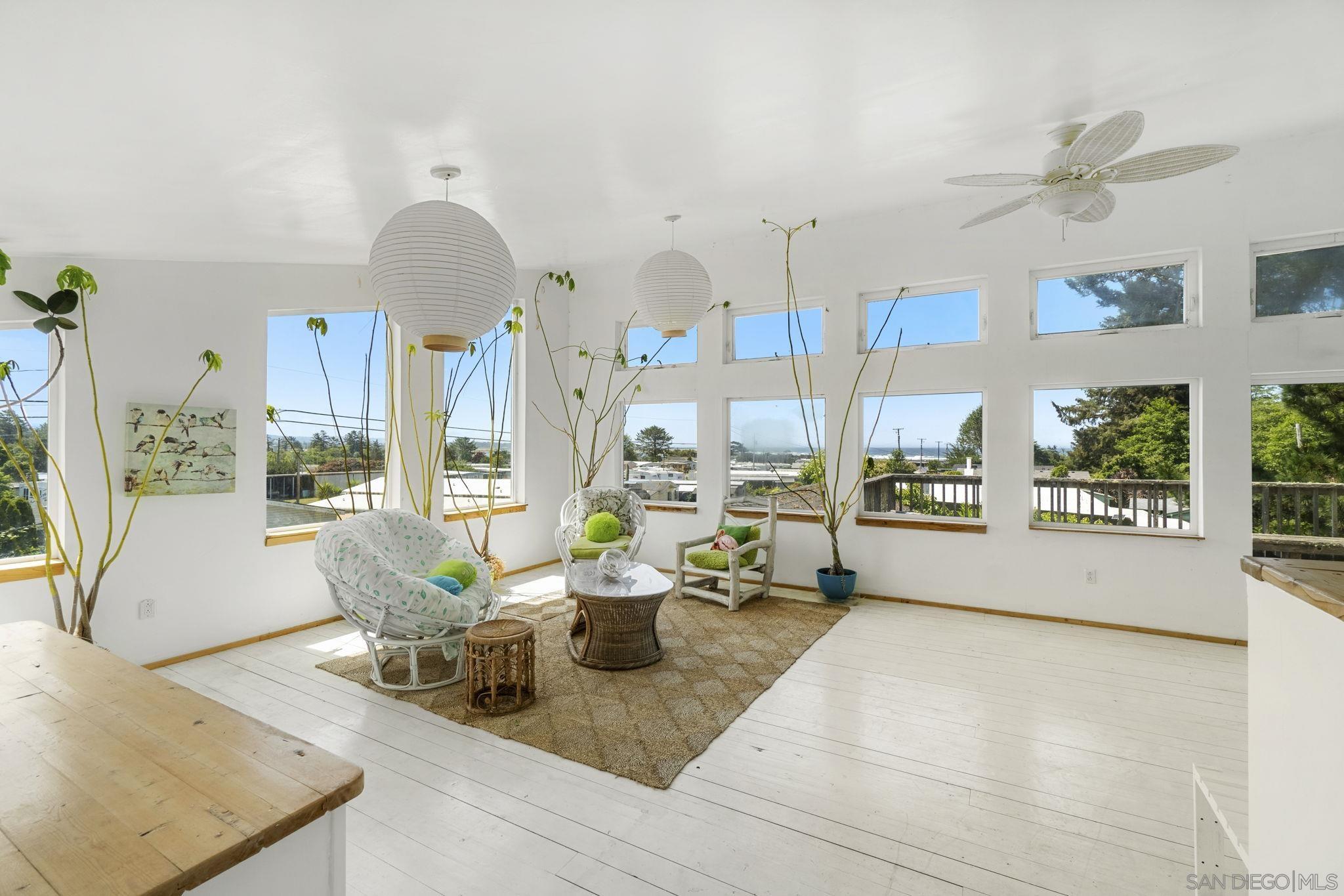 Detail Gallery Image 4 of 42 For 101  Salmon Harbor Rd, Smith River,  CA 95567 - 3 Beds | 3 Baths