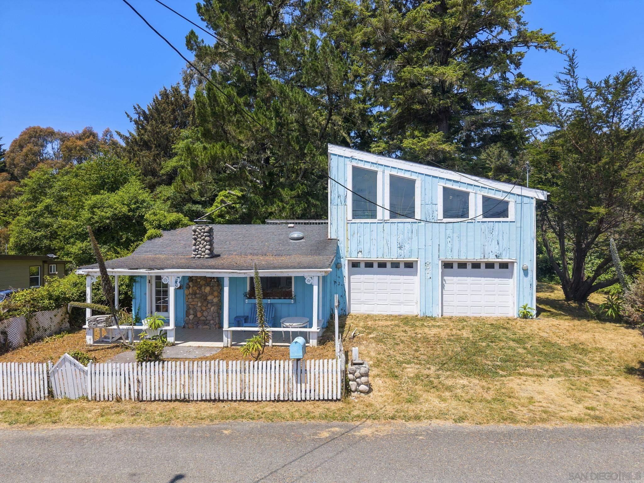 Detail Gallery Image 33 of 42 For 101  Salmon Harbor Rd, Smith River,  CA 95567 - 3 Beds | 3 Baths