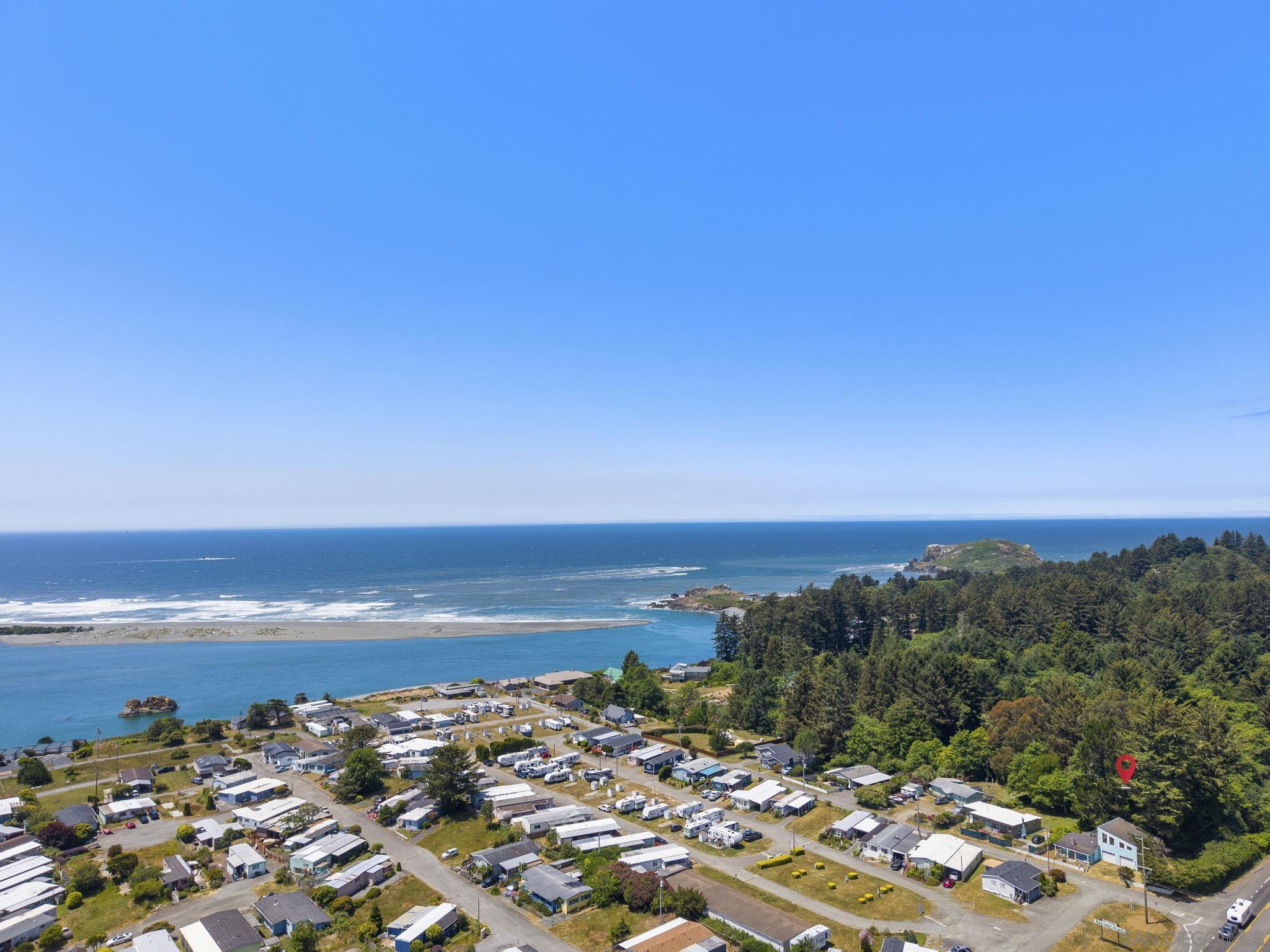 Detail Gallery Image 39 of 42 For 101  Salmon Harbor Rd, Smith River,  CA 95567 - 3 Beds | 3 Baths