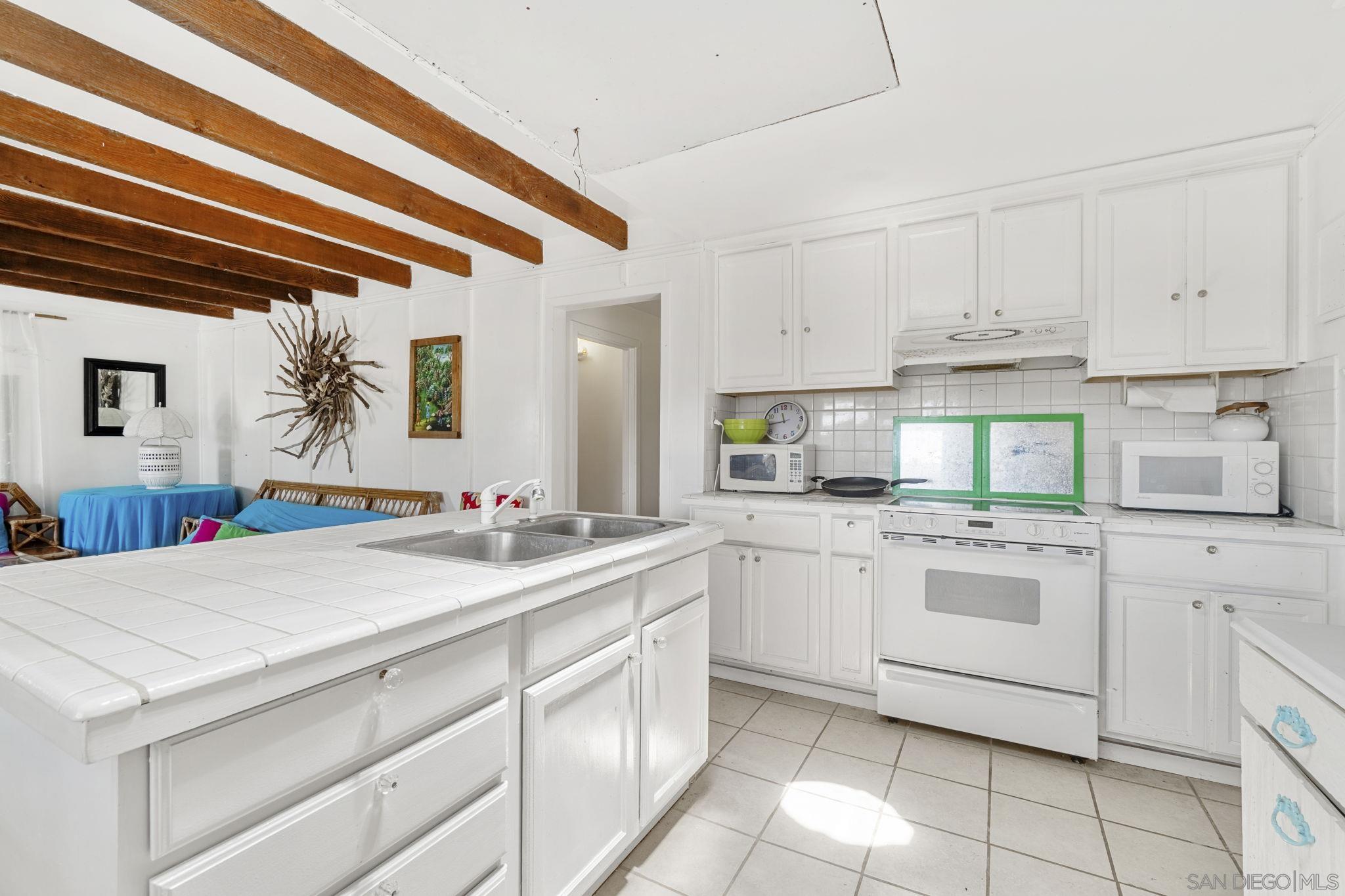 Detail Gallery Image 9 of 42 For 101  Salmon Harbor Rd, Smith River,  CA 95567 - 3 Beds | 3 Baths