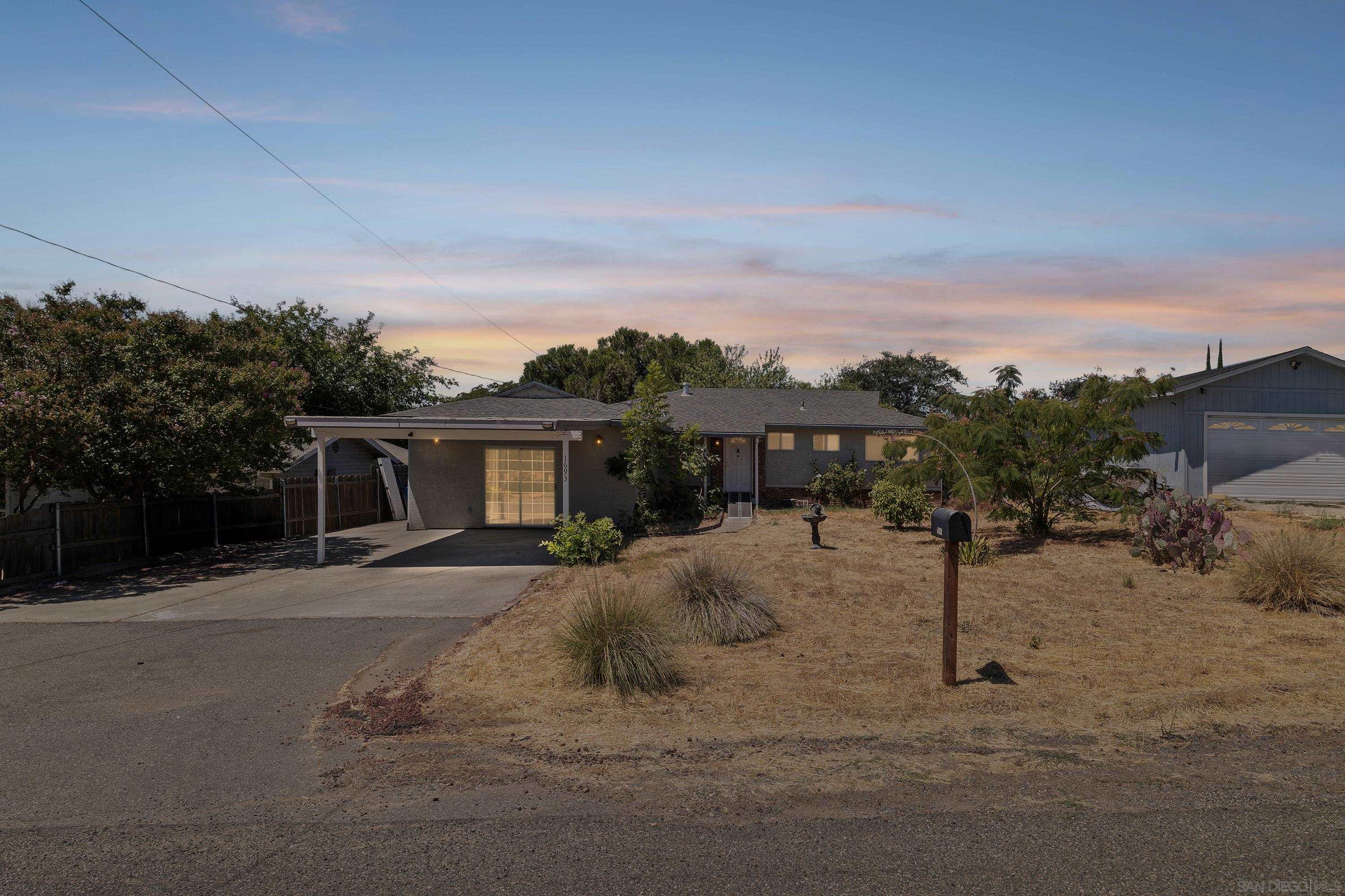 Front Image Thumbnail for SD250042893