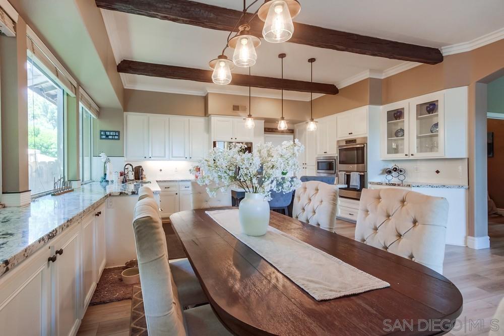 Detail Gallery Image 10 of 31 For 375  Camino Bailen, Escondido,  CA 92029 - 5 Beds | 3/1 Baths