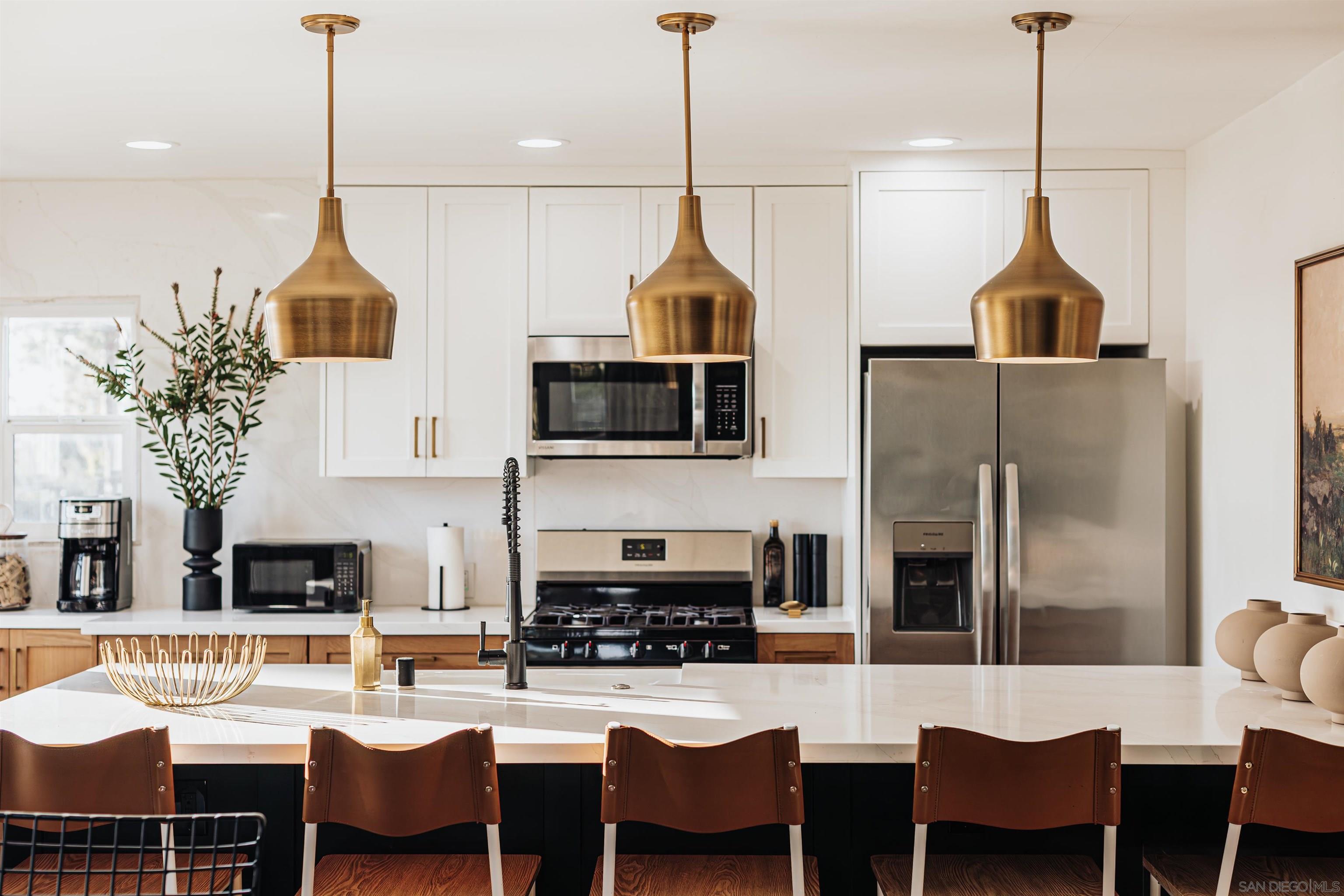 Detail Gallery Image 37 of 56 For 324 S Nevada St, Oceanside,  CA 92054 - 5 Beds | 3 Baths